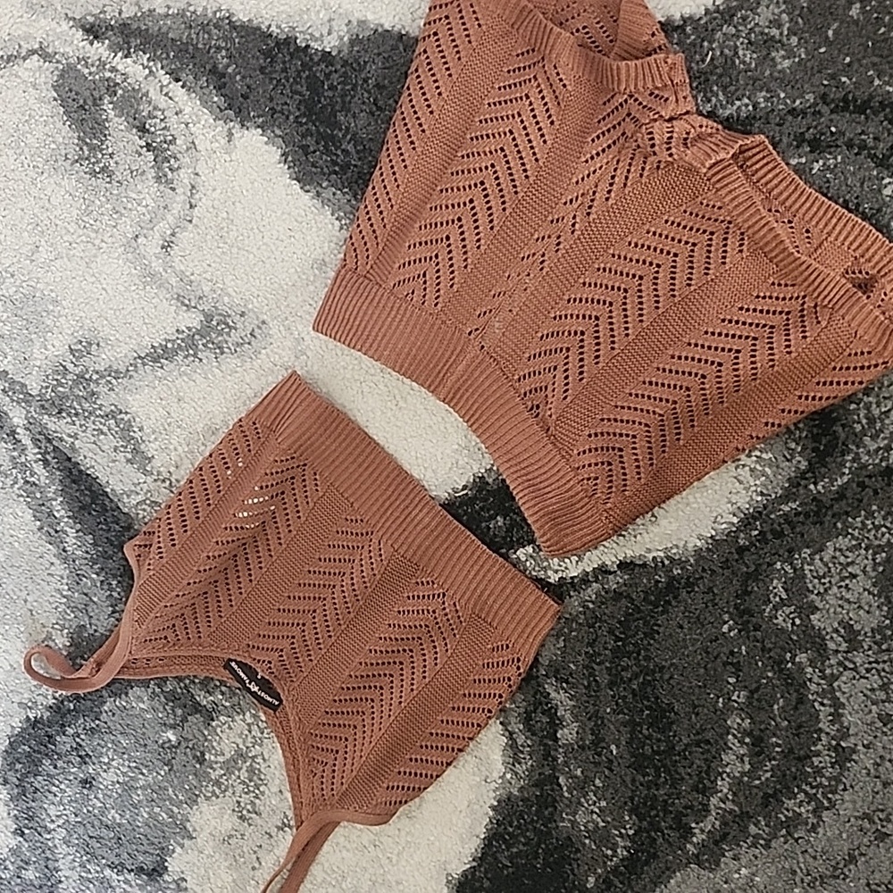 Almost Famous Knit Brown Tan Crochet Set S